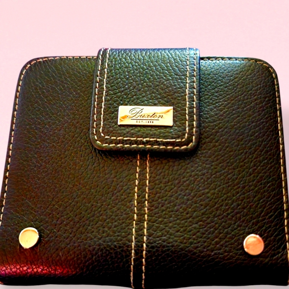 BUXTONWestcott Tab Zip-Around Wallet